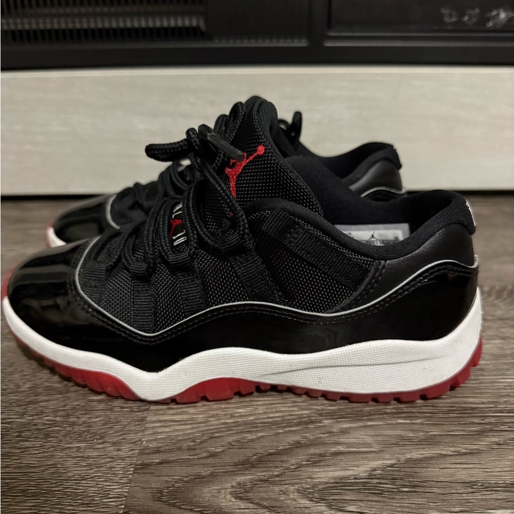 Jordan Low-Top Sneakers in Black, Red, White